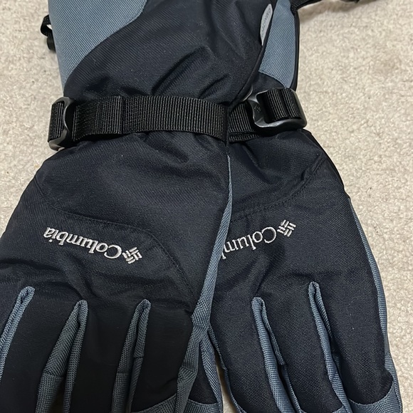 Columbia Gloves - Picture 2 of 5